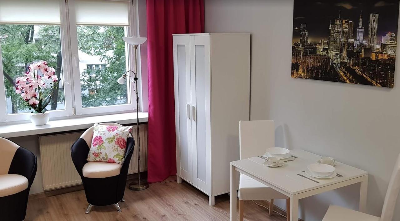 Apartament W Centrum Warszawy II Varsó Kültér fotó